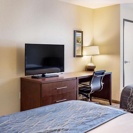 Comfort Inn & Suites Niagara Falls Blvd Usa Room photo