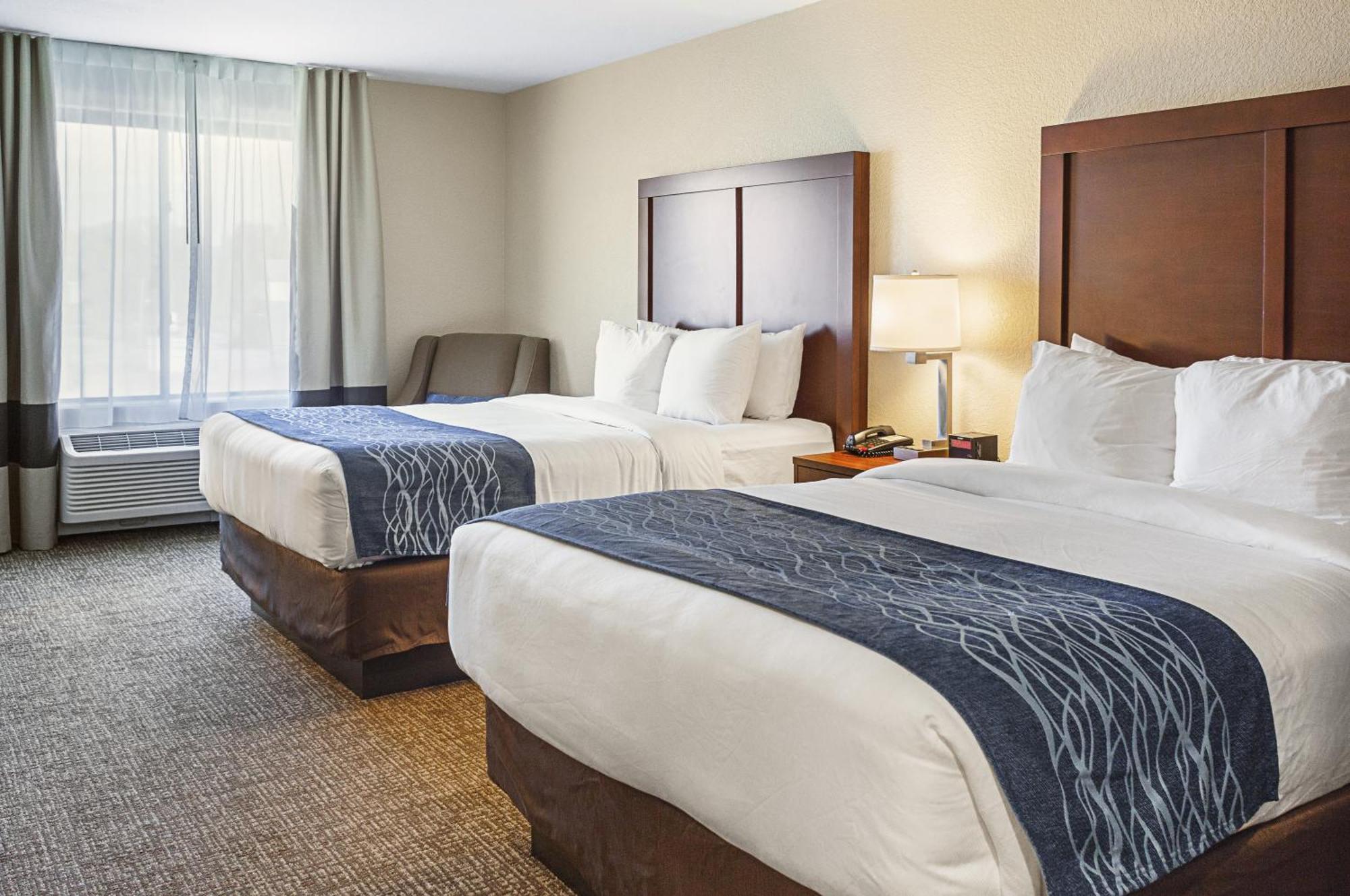 Comfort Inn & Suites Niagara Falls Blvd Usa Room photo